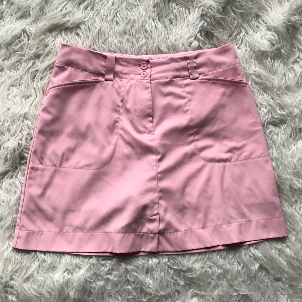 Nike‎ Women’s Tech Golf Skort in Pink